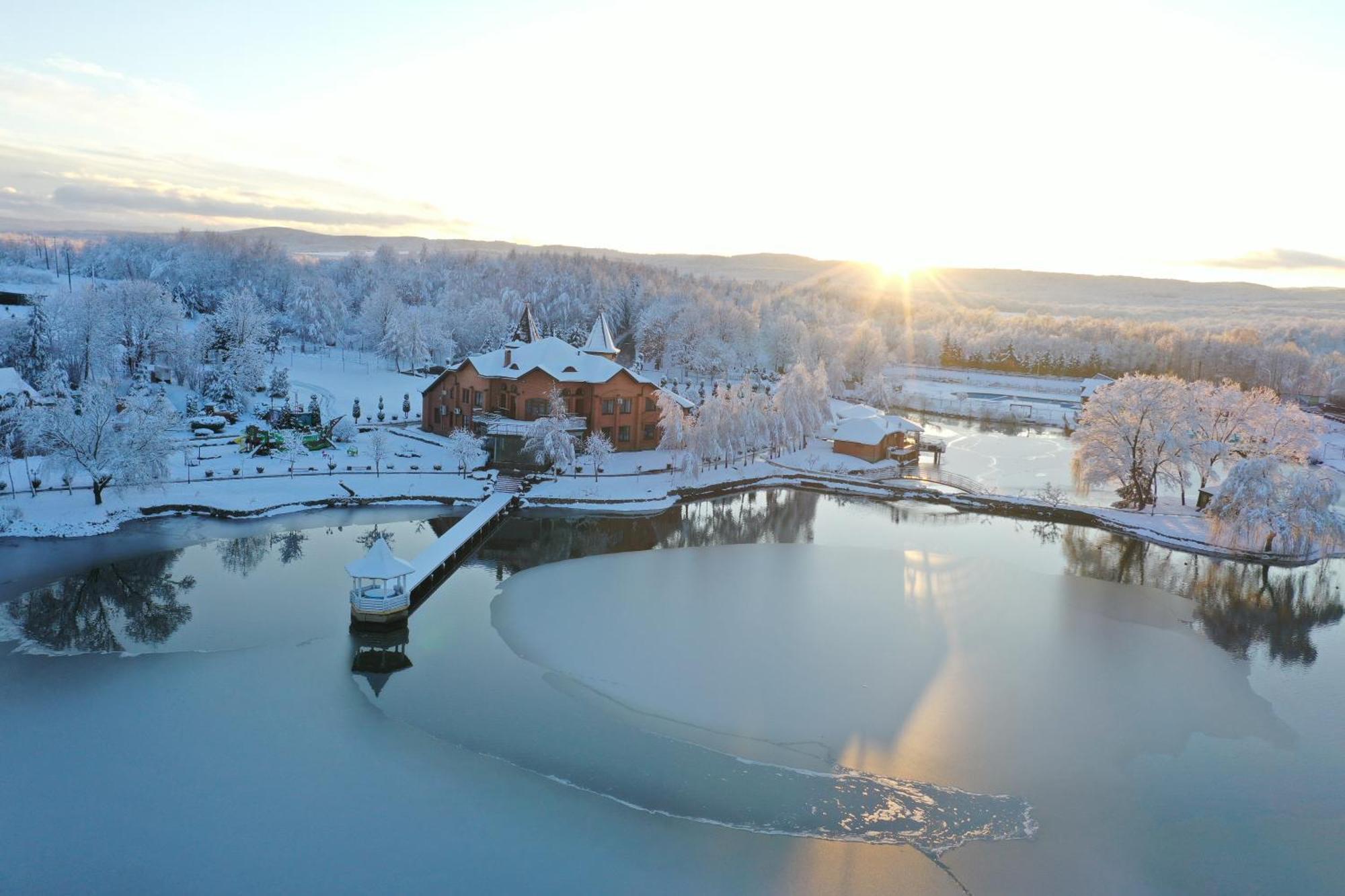 Отель Shepilska Relax Complex Долголука Экстерьер фото