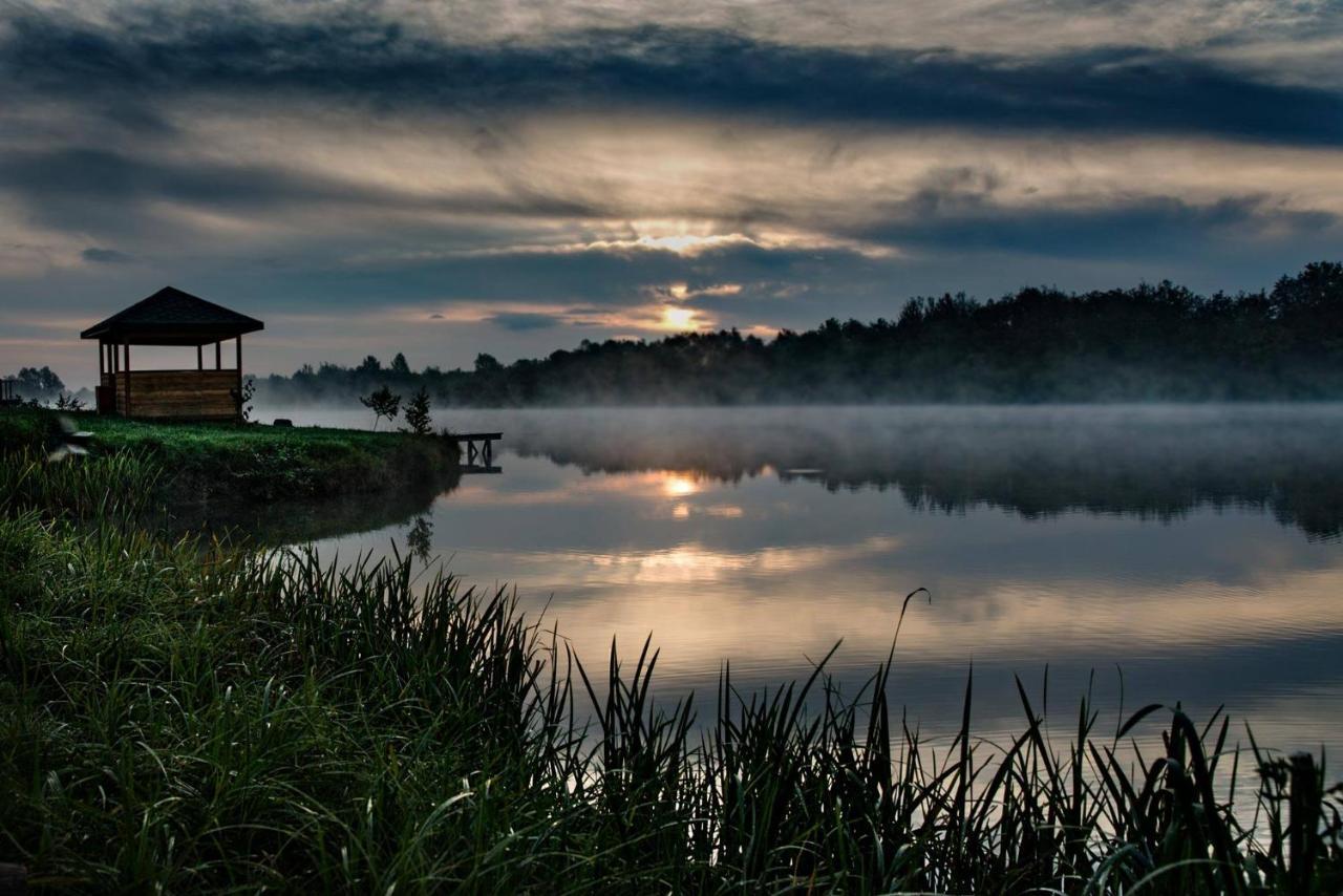 Отель Shepilska Relax Complex Долголука Экстерьер фото